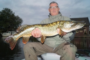 Volop visplezier op de vaart of kanaal.